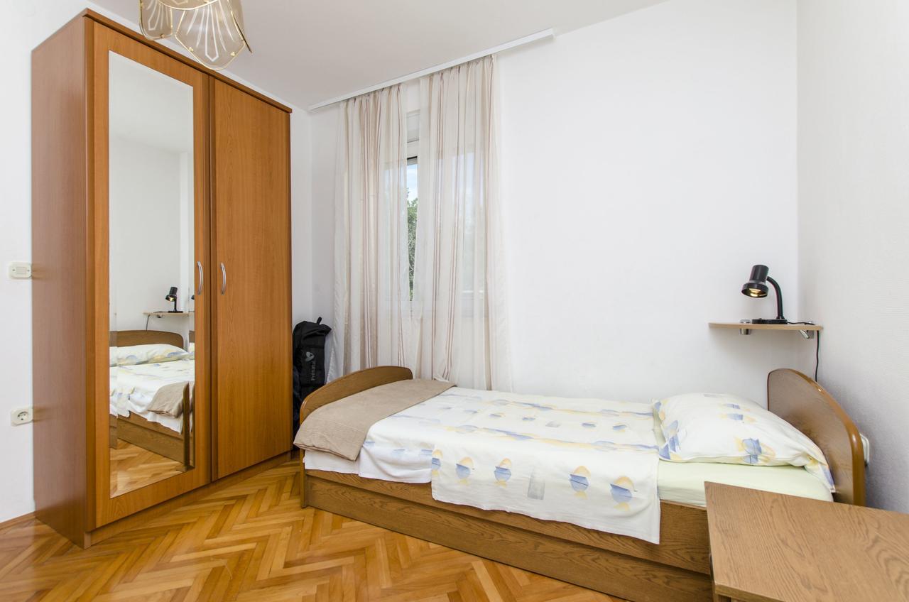 Apartment Danijela Primosten Exterior photo