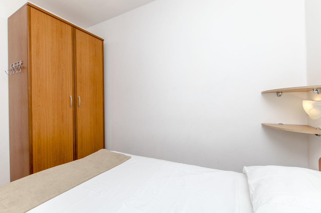 Apartment Danijela Primosten Exterior photo
